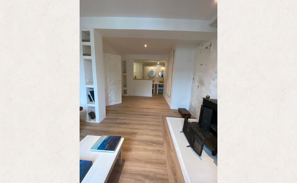 XVII Century Town House on Delightful Village Square in lively Market Town 